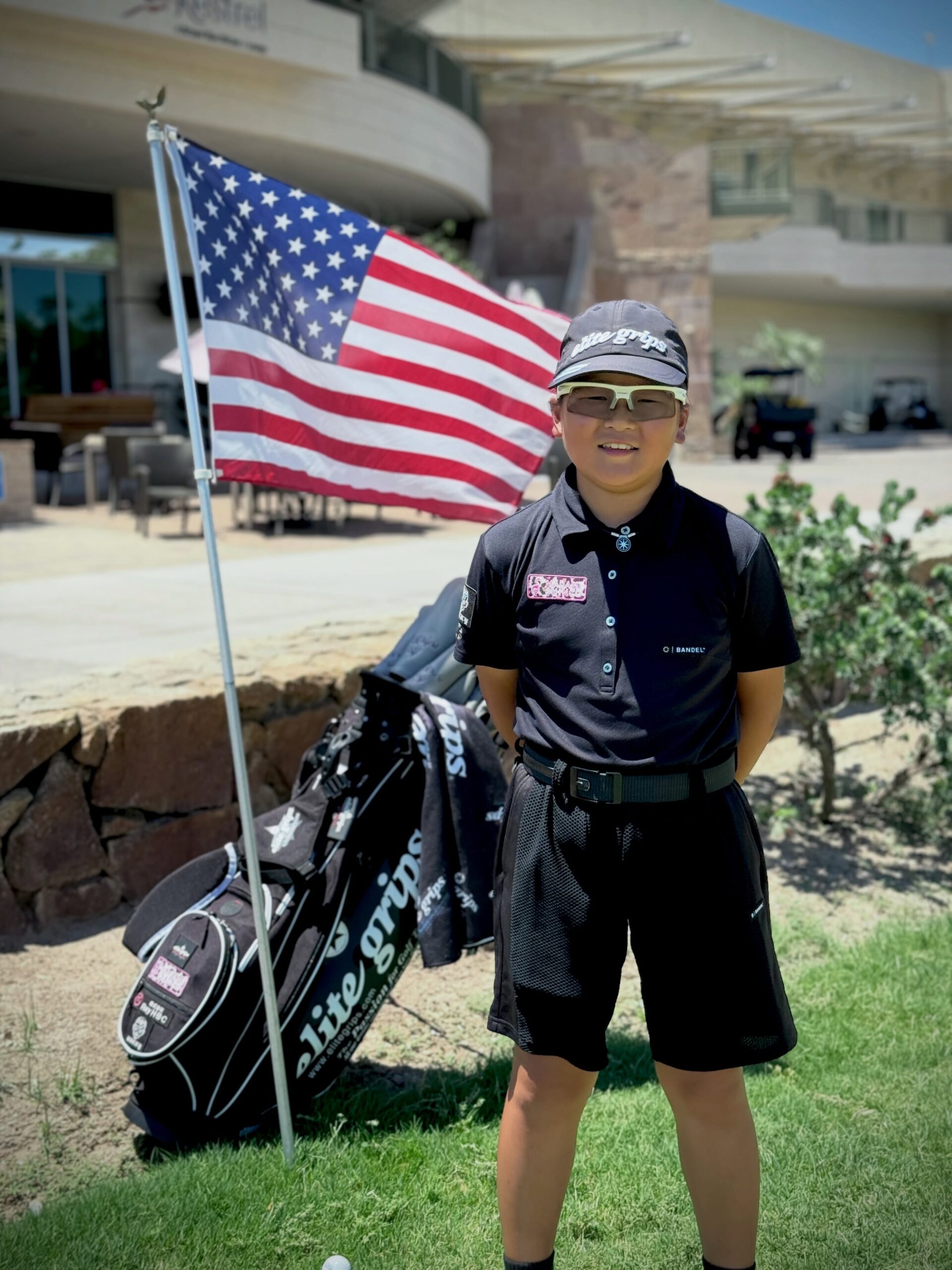 FCG Callaway World Championship 2026会場でアメリカ国旗と並ぶ荒砂士道