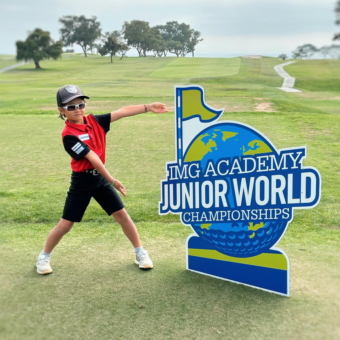 IMG Academy Junior World Championships 2023の会場サインと並ぶ荒砂士道